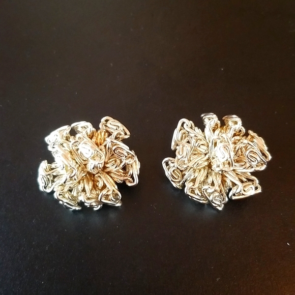 N/A Jewelry - Vintage Silver Tone Chain Metal Clipon Earrings